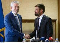 Καλογήρου: “Ξηλώνει” και άλλο νόμο του Κοντονή – Αναστολή της διάταξης για την υποχρεωτική διαμεσολάβηση