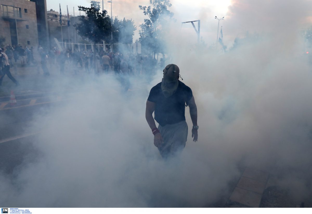 ΣΥΛΛΑΛΗΤΗΡΙΟ ΓΙΑ ΜΑΚΕΔΟΝΙΑ: Ένταση στη Θεσσαλονίκη (pics&vid)