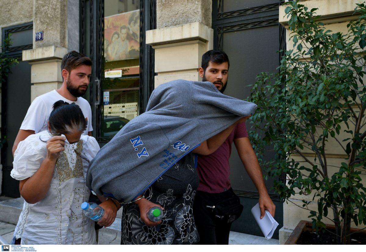Αυτές είναι οι γυναίκες που έριχναν λάδι στις εικόνες στα μουσεία – «Το λάδι είναι θαυματουργό»