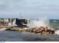 ΞΕΝΟΦΩΝ: “Παραλύει” τη χώρα – Σε ισχύ το απαγορευτικό απόπλου – Κλείνουν σχολεία