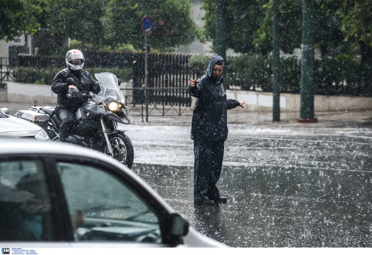 Κίνηση στους δρόμους: Μποτιλιαρίσματα λόγω της κακοκαιρίας (pic)