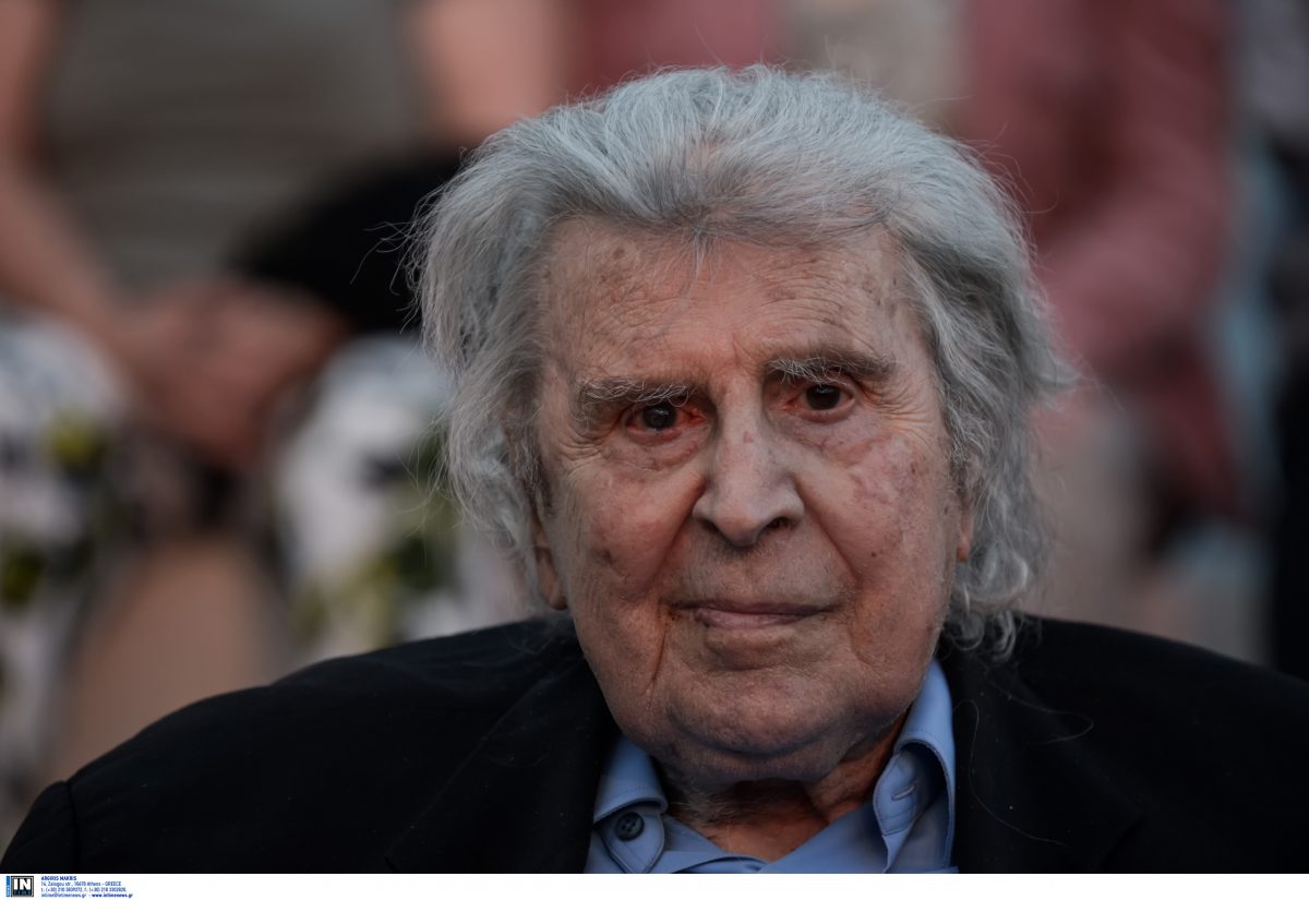 Μίκης Θεοδωράκης: Επίθεση σε Τσίπρα – “Και Μανιαδάκης κ. Πρωθυπουργέ;”