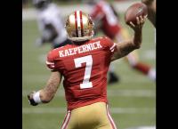 COLIN KAEPERNICK: Δικαιώνεται και γίνεται το σύμβολο του «Just Do It»