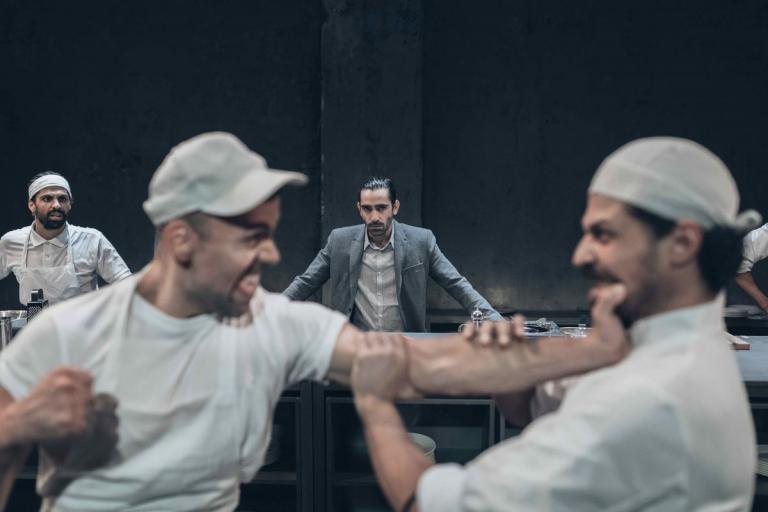 “H Kουζίνα”: Η νέα παράσταση του Γιώργου Νανούρη στο θέατρο Αποθήκη