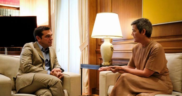 Τσίπρας: Συνάντηση με την Ευρωπαία επίτροπο για την πολιτική ανταγωνισμού