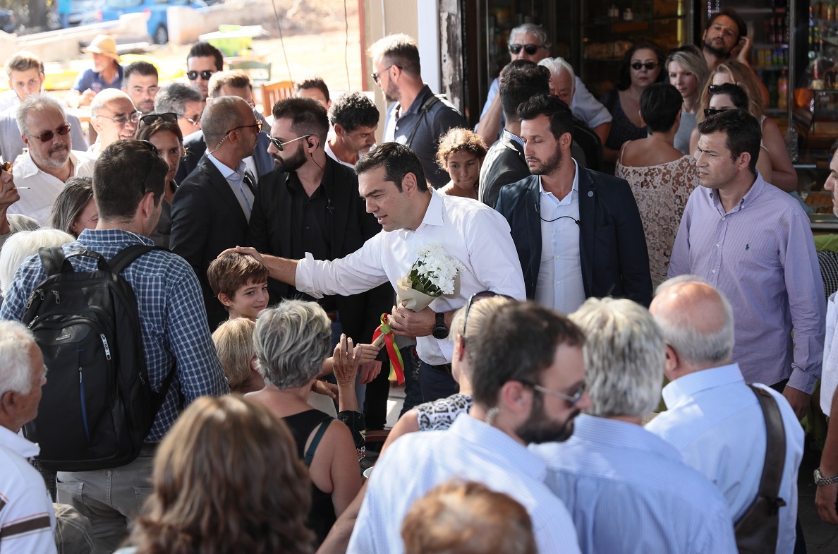 Στο Μάτι ο Αλέξης Τσίπρας (pics&vid)