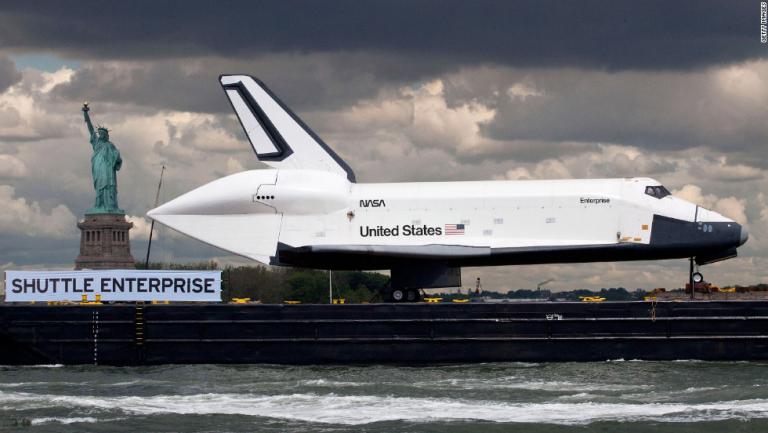 Φαινόμενο Εντερπράιζ: Όταν η NASA παρουσίαζε το πρώτο διαστημικό λεωφορείο