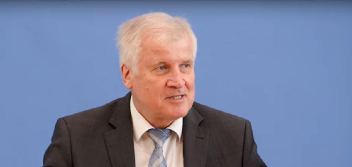Ζεεχόφερ: Η μετανάστευση είναι η μητέρα των προβλημάτων