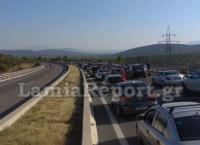 “Στρατιωτάκια” οι οδηγοί στην Αθηνών Λαμίας – Ατέλειωτες ουρές (pics)