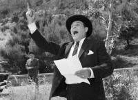 Παλαιοκομματική και μαυρογυαλούρικη αντίληψη ότι το κράτος ανήκει στο κόμμα