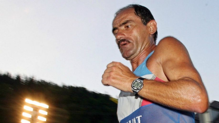 Γιάννης Κούρος, ο “Τρέχοντας Θεός” που «έσπασε» τα ρολόγια