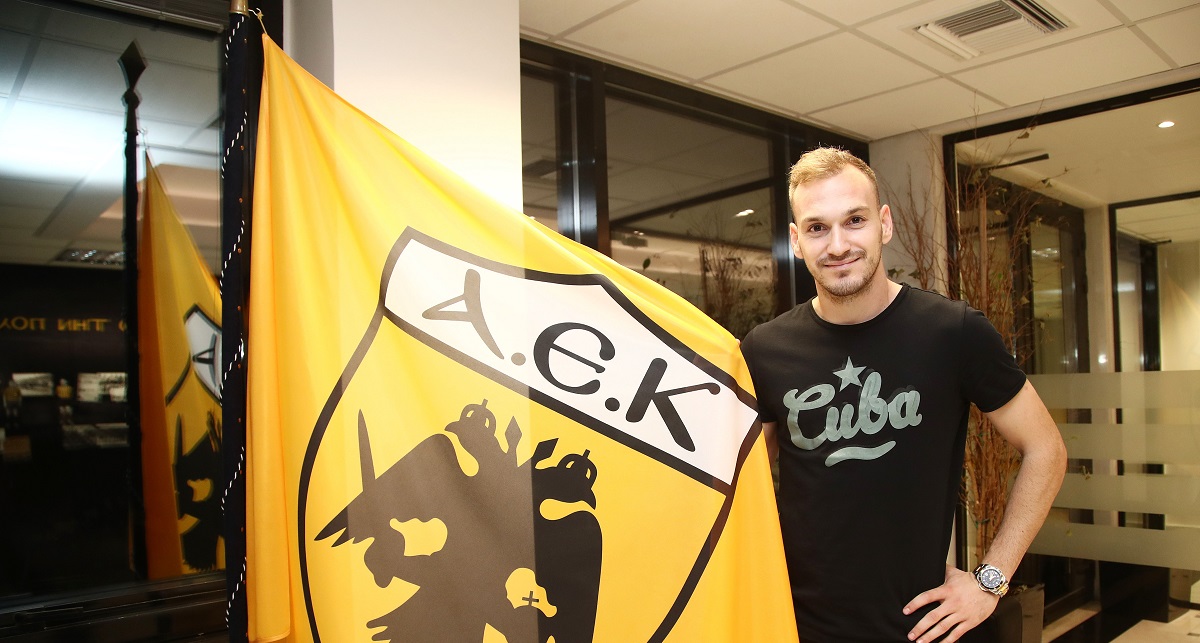 Μιχάλης Μπακάκης στον ΟΠΑΠ: “Θα δώσουμε τα πάντα για να φύγουμε αήττητοι από το Άμστερνταμ”
