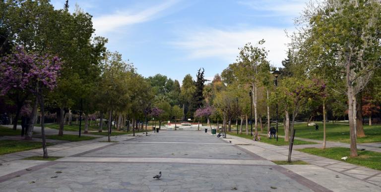 Αιγάλεω: Επαναλειτουργεί η τεχνητή λίμνη στο Μπαρουτάδικο