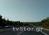 Χαμός στην Εθνική Αθηνών – Λαμίας από εκτροπή νταλίκας (pics)