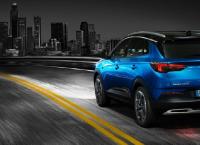 Opel: Το Grandland Χ διακρίνεται για την κομψότητα, το στιλ και τις επιδόσεις