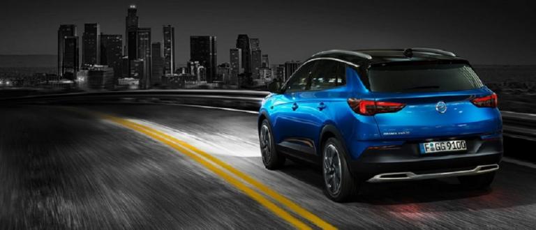 Opel: Το Grandland Χ διακρίνεται για την κομψότητα, το στιλ και τις επιδόσεις