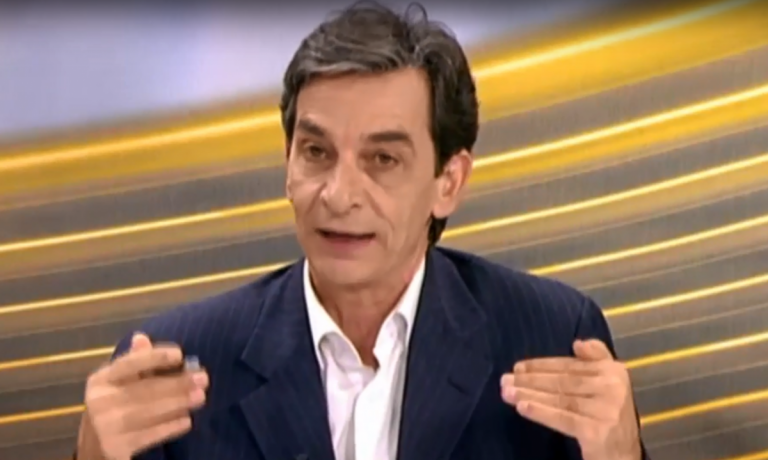 ΣΩΤΗΡΗΣ ΚΑΨΩΧΑΣ: Παραδίδει την ταυτότητα μέλους της ΕΣΗΕΑ