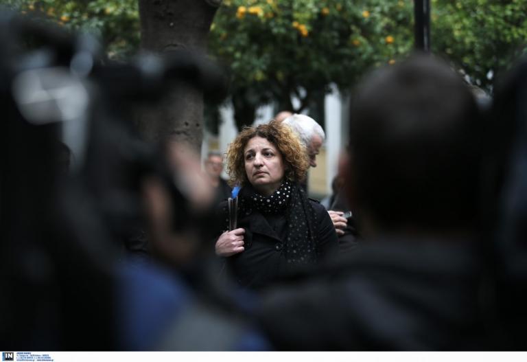 Δώρα Ζέμπερη: «Δεν ήταν μόνο ένας ο δολοφόνος» καταγγέλλει η μητέρα της εφοριακού