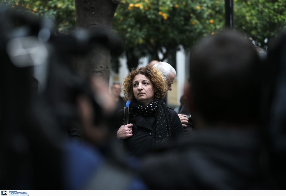 Δώρα Ζέμπερη: «Δεν ήταν μόνο ένας ο δολοφόνος» καταγγέλλει η μητέρα της εφοριακού