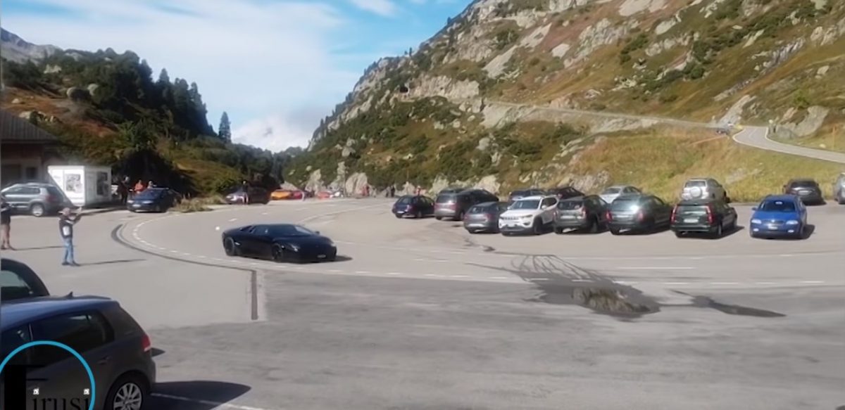 Ελβετία: Οδηγός έστειλε την Lambroghini του στα χωράφια
