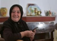 Η γιαγιά Ελένη ξεσηκώνει την Κρήτη να μπει στην “Ομάδα Προσφοράς ΟΠΑΠ” (vid)