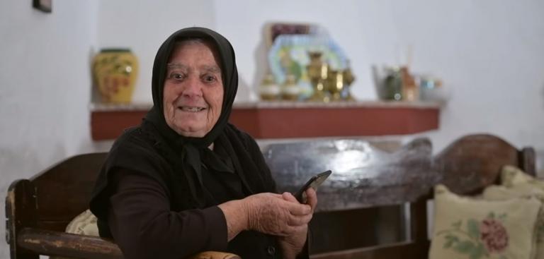 Η γιαγιά Ελένη ξεσηκώνει την Κρήτη να μπει στην “Ομάδα Προσφοράς ΟΠΑΠ” (vid)