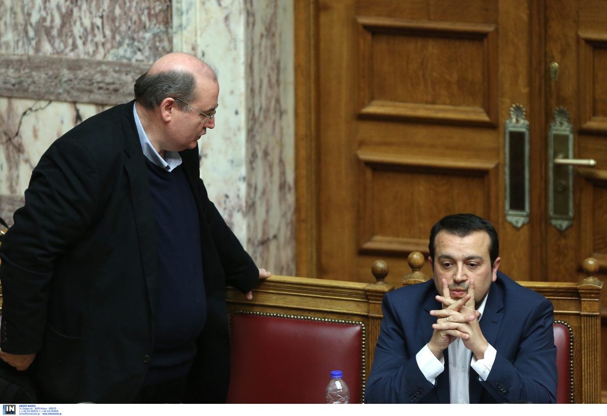 Κόντρα Φίλη – Παππά για την ΕΡΤ:  “Θυμίζει την εποχή πριν το μαύρο”