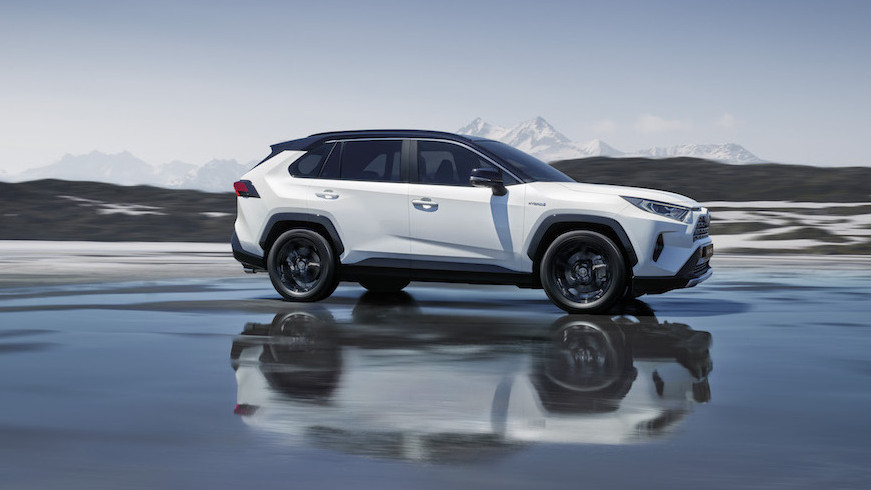 Toyota: Το νέο RAV 4 στη Διεθνή Έκθεση Αυτοκινήτου στο Παρίσι (pics)