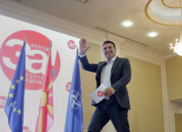 Συνταγματική αναθεώρηση Σκόπια: Βρήκε τους 80 βουλευτές ο Ζάεφ