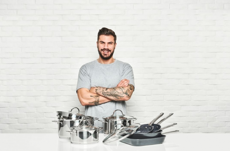 Άκης Πετρετζίκης: Σε ποιον παίκτη του MasterChef έκανε πρόταση συνεργασίας (vid)