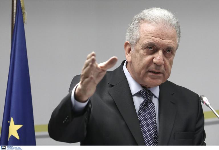 Αβραμόπουλος στην Ιταλία: Συναντήσεις με Κόντε και Σαλβίνι για το μεταναστευτικό