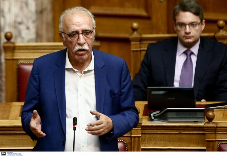 Βίτσας: Στη Σάμο υπάρχει κύκλωμα διακινητών