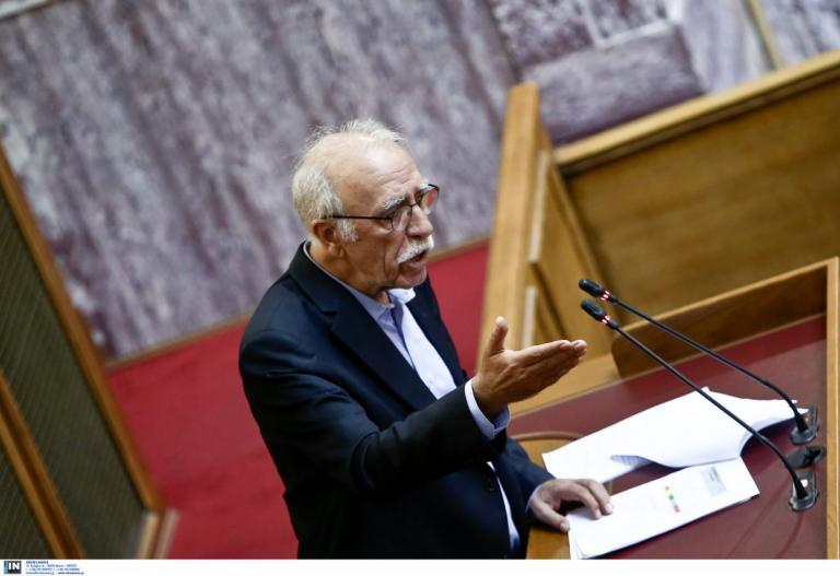 Βίτσας: Παραδοχή για το προσφυγικό – Οι ροές μεταναστών έχουν διπλασιαστεί