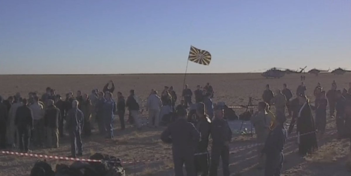 Ρωσία: Επιστροφή στη Γη για τρεις αστροναύτες από τον Διεθνή Διαστημικό Σταθμό (pics&vids)