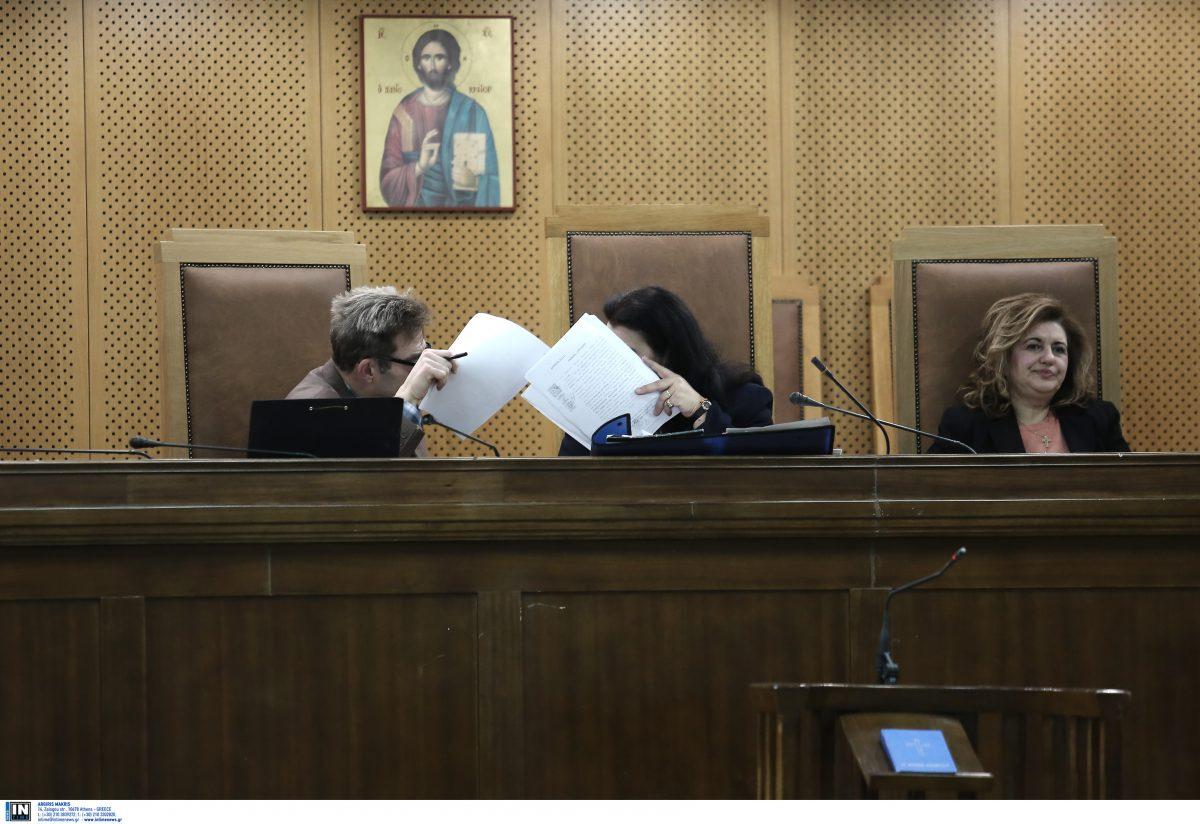 Δίκη Χρυσής Αυγής: Δεν υπάρχουν οι αναγκαίες προϋποθέσεις για την επιτάχυνσή της