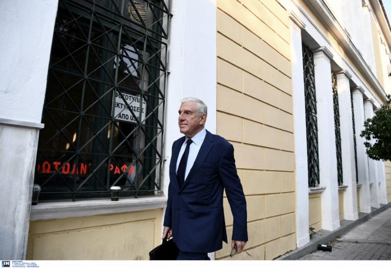 Παπαντωνίου: Κρίθηκε προφυλακιστέος μαζί με την σύζυγό του