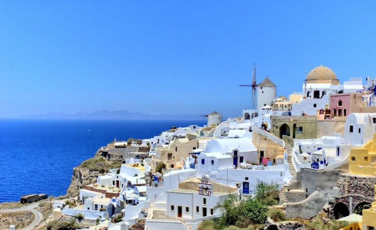 Αφίξεις τουριστών Ελλάδα: Ξεπέρασαν τα 20 εκατομμύρια στο οκτάμηνο Ιανουαρίου – Αυγούστου