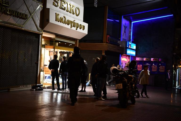 Βίντεο – ντοκουμέντο από τη ληστεία στο κοσμηματοπωλείο στην Πανεπιστημίου