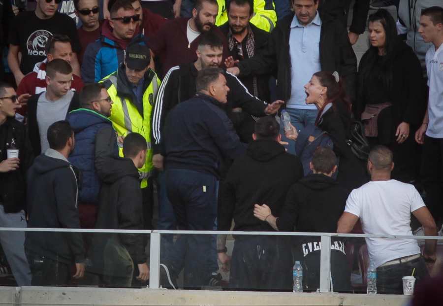 Κούγιας Λάρισα – ΟΦΗ: Μεγάλη ένταση στην κερκίδα (pics)