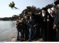 Μάτι: Τρισάγιο τέλεσε ο Οικουμενικός Πατριάρχης Βαρθολομαίος (pics)