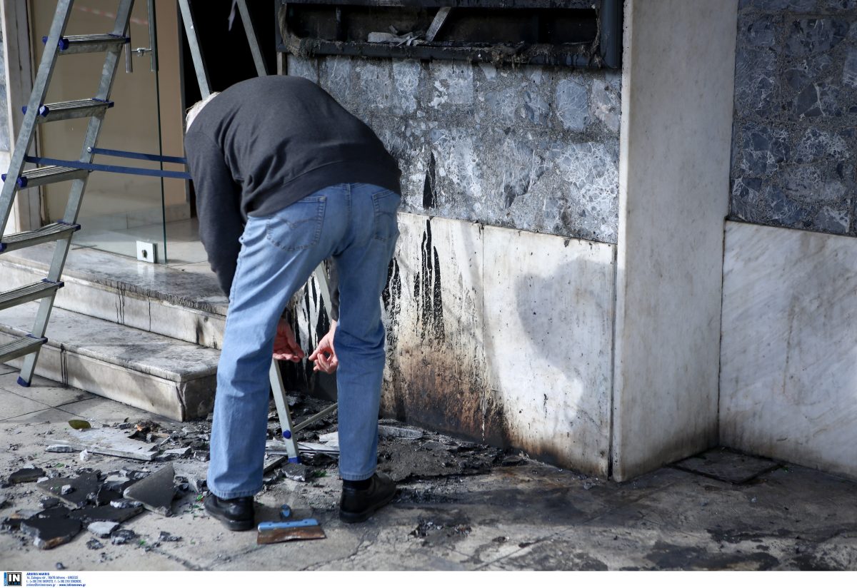 Επίθεση με μολότοφ σε αλβανικό τουριστικό γραφείο (pics)