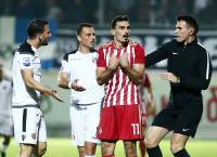 Έξαλλοι στον Ολυμπιακό: Γιατί φωνάζουν για τη διαιτησία