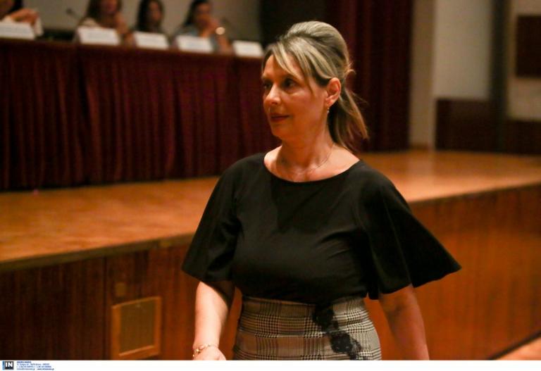 Παπακώστα για τις αποδοκιμασίες στην Αριδαία: “Έχω γίνει στόχος”