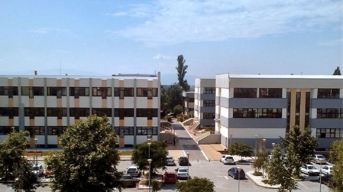 Η απολογία του καθηγητή «φακελάκη»: Παρερμηνεύτηκε η οικειότητα μου με φοιτητές
