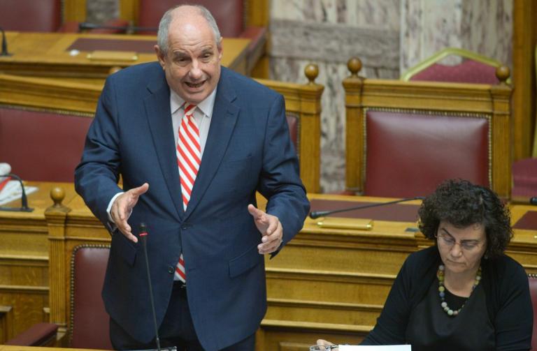 Κουίκ – Τριανταφυλλίδης: Παραλίγο να πιαστούν στα χέρια