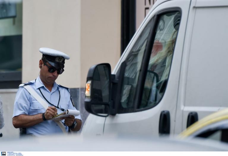 Τροχαία παραβάσεις: Βεβαιώθηκαν 431 παραβάσεις για τη χρήση κινητού μέσα σε τρεις ημέρες