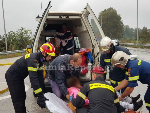 Τροχαία Στυλίδα: Ατύχημα με μητέρα και μωρό που μόλις βγήκαν από το μαιευτήριο (pics)