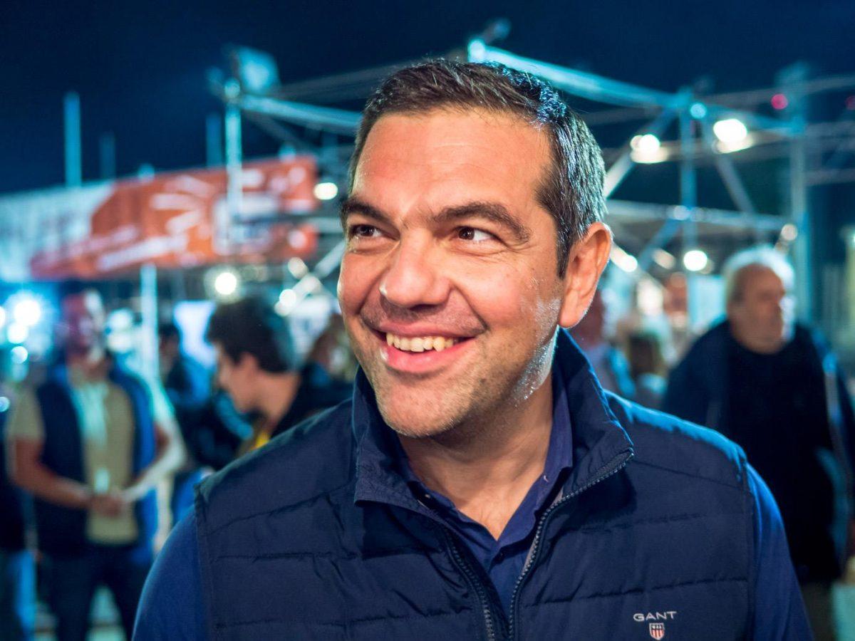 Αλέξης Τσίπρας: Έβαλε τζιν και πήγε στο Φεστιβάλ Σπούτνικ (pics)
