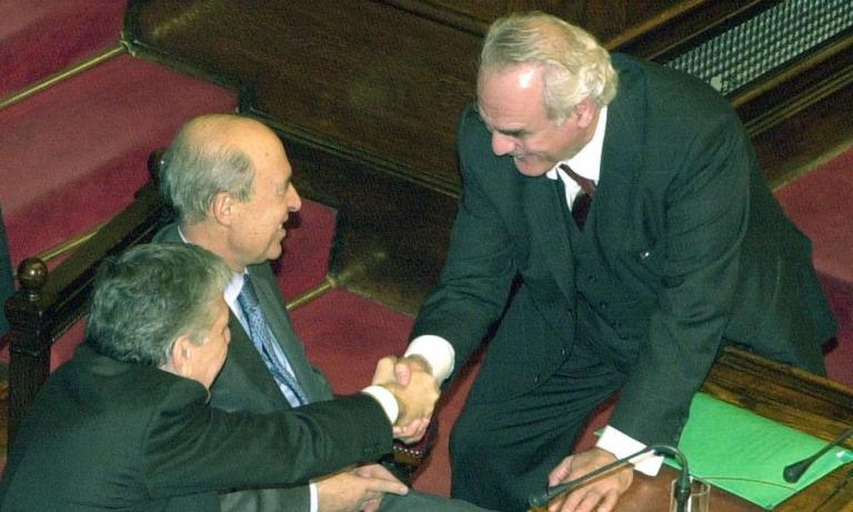 Το σχόλιο του Κώστα Σημίτη για Τσοχατζόπουλο και Παπαντωνίου