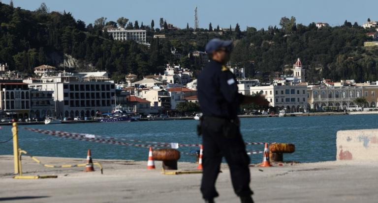 Σεισμός Ζάκυνθος: Φόβος για μεγάλο μετασεισμό – Εκκενώνονται σπίτια υπό το φόβο κατολισθήσεων